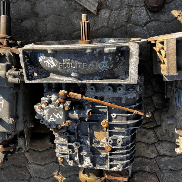 ZF 6S850 Gearbox