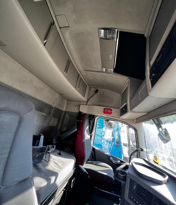 Volvo FH Globetrotter Cab - Image 5