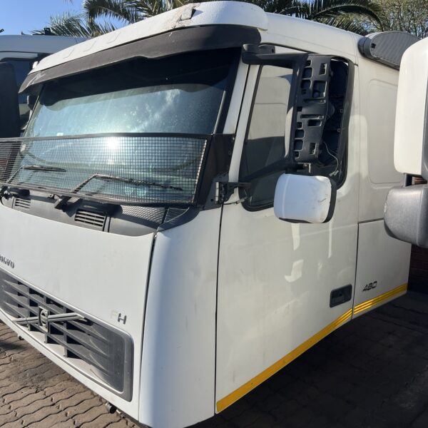 Volvo FH V2-3 Low Roof Cab