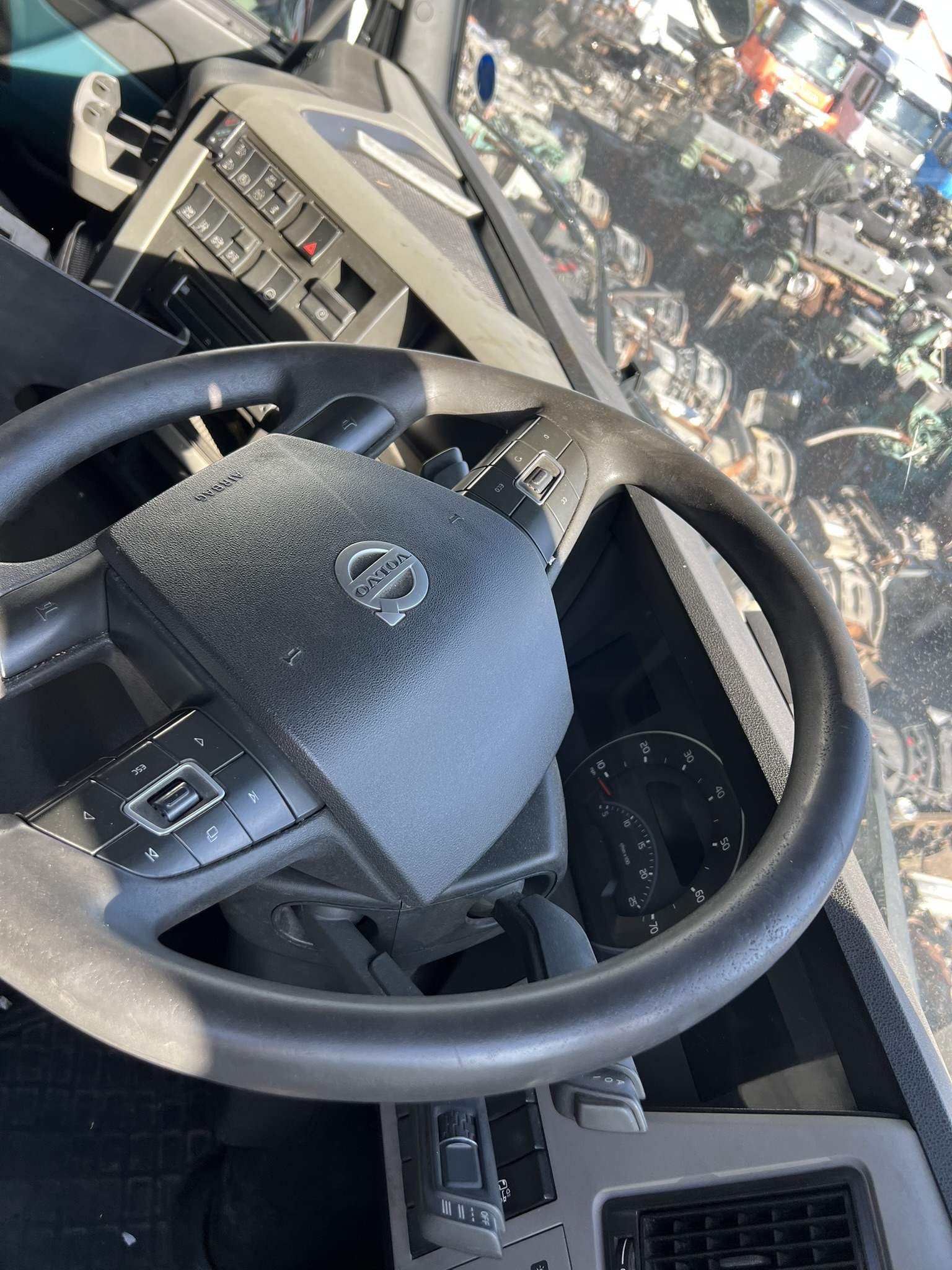 Volvo FM–FMX V4 Cab - Image 3