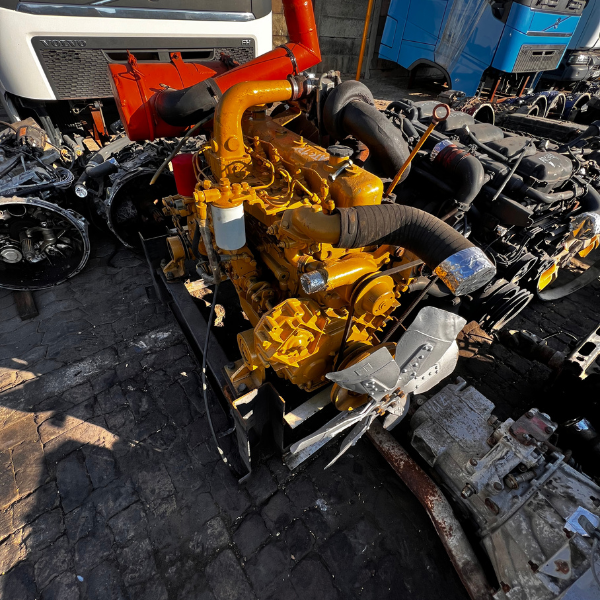 Komatsu Engines