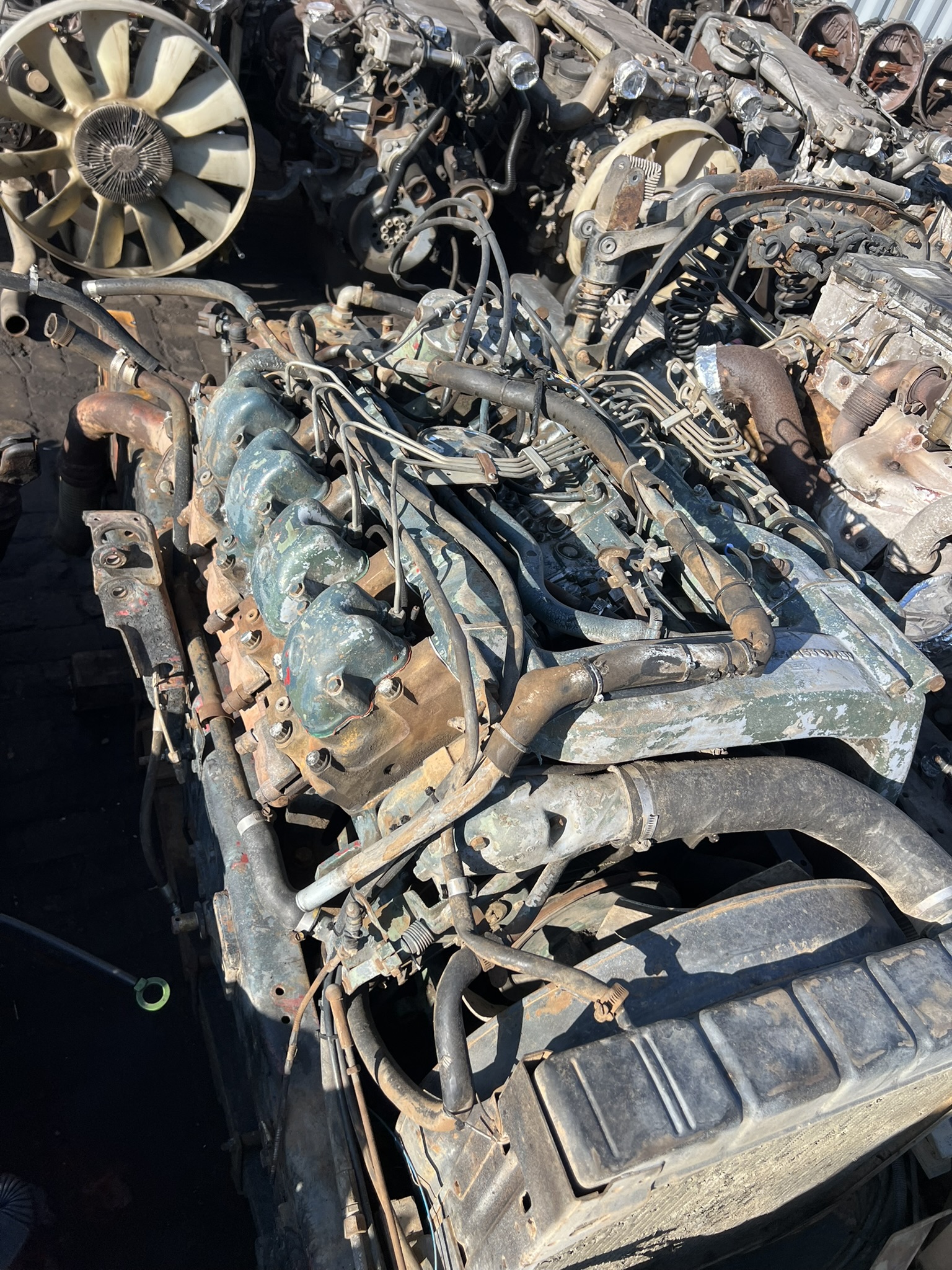 Mercedes-Benz OM402 N Engine - Image 2