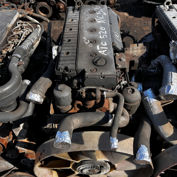 Mercedes-Benz OM906 Engine