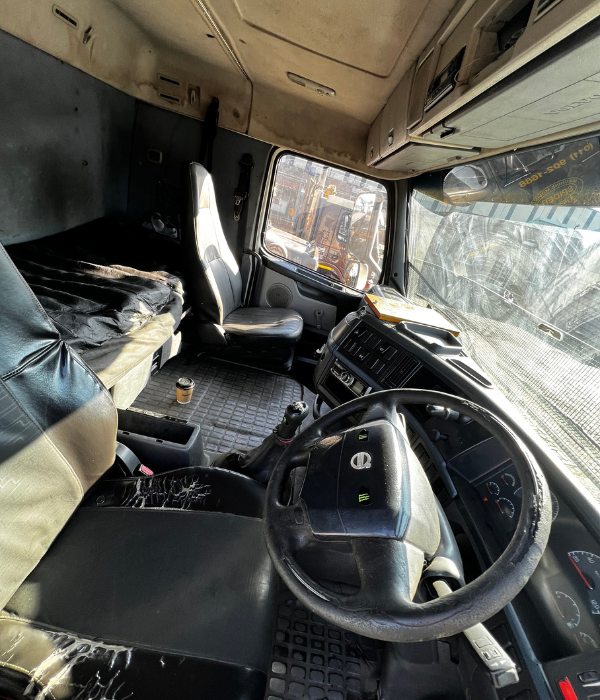 Volvo 2007 FH 440 Hub-Reduction Truck - Image 3