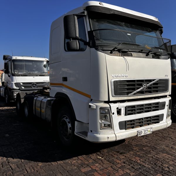 Volvo 440 Hub-Reduction Truck