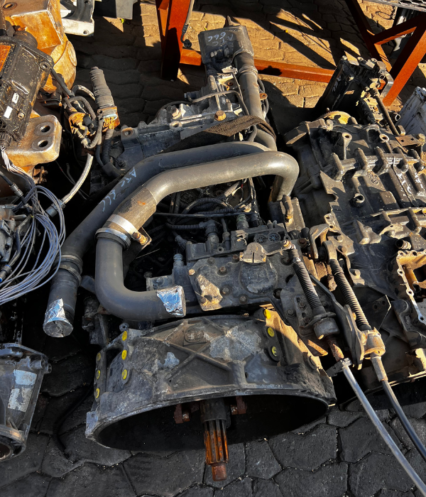 ZF 221-2220 Gearbox